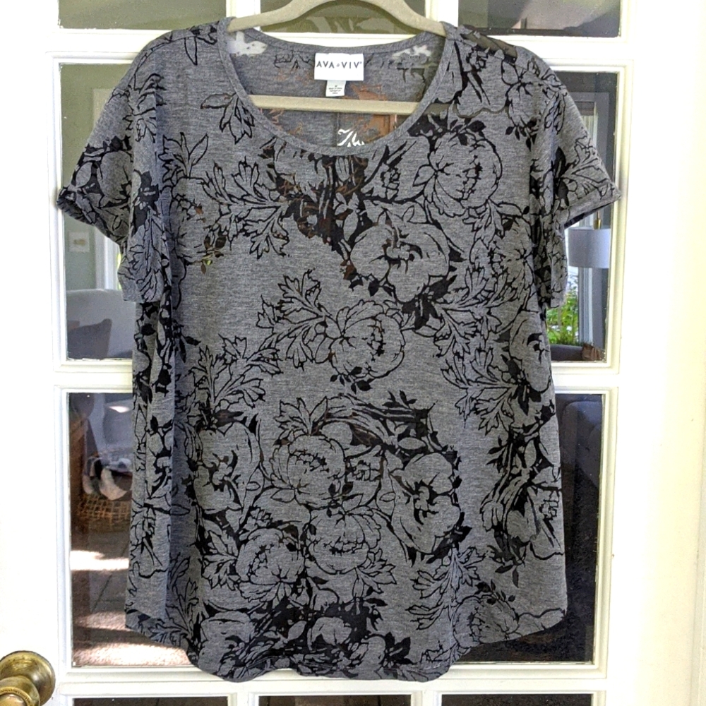 Women's 1X Semi-Sheer Top Short Sleeve Ava & Viv